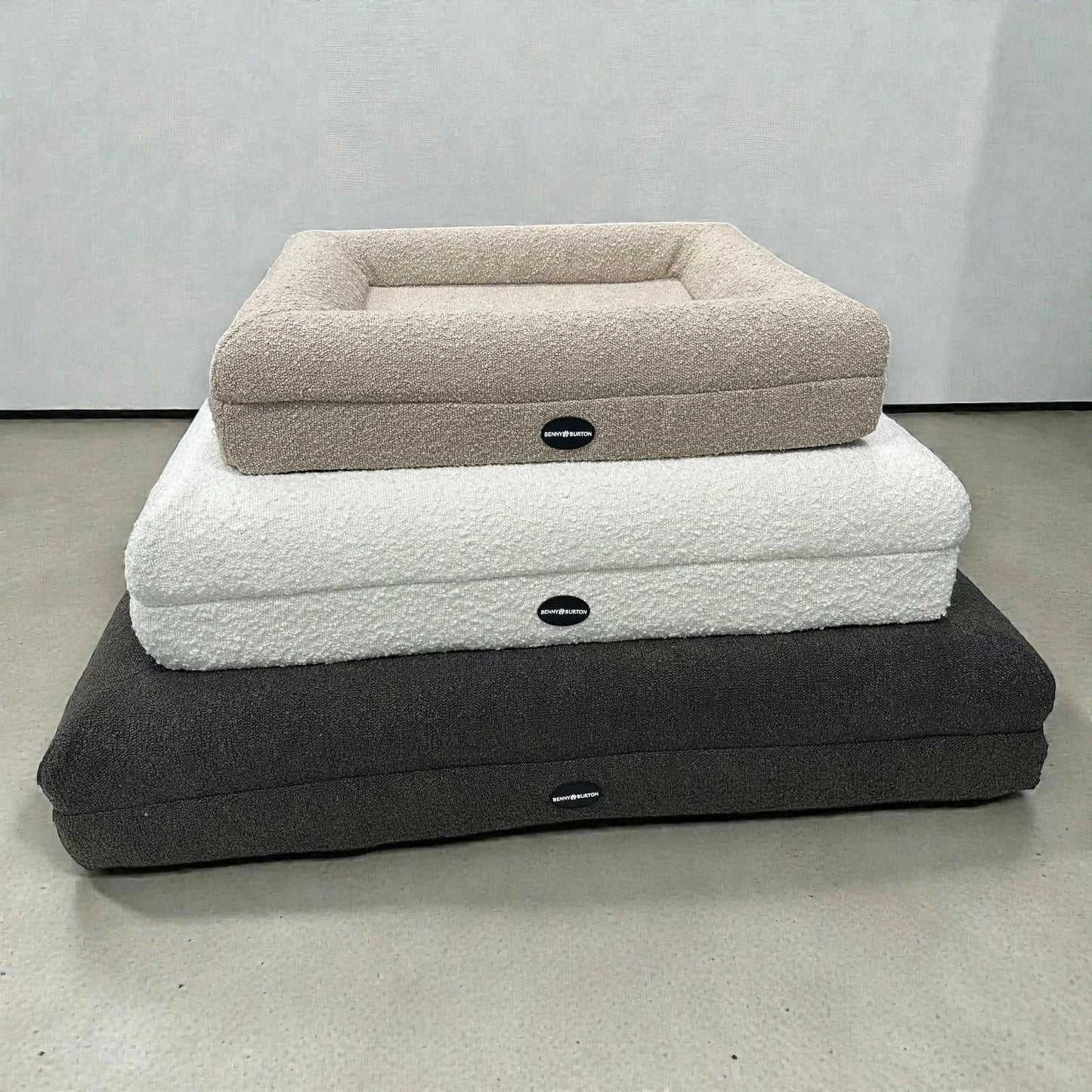 Hundebett Barklay Größe S mit Boucèbezug