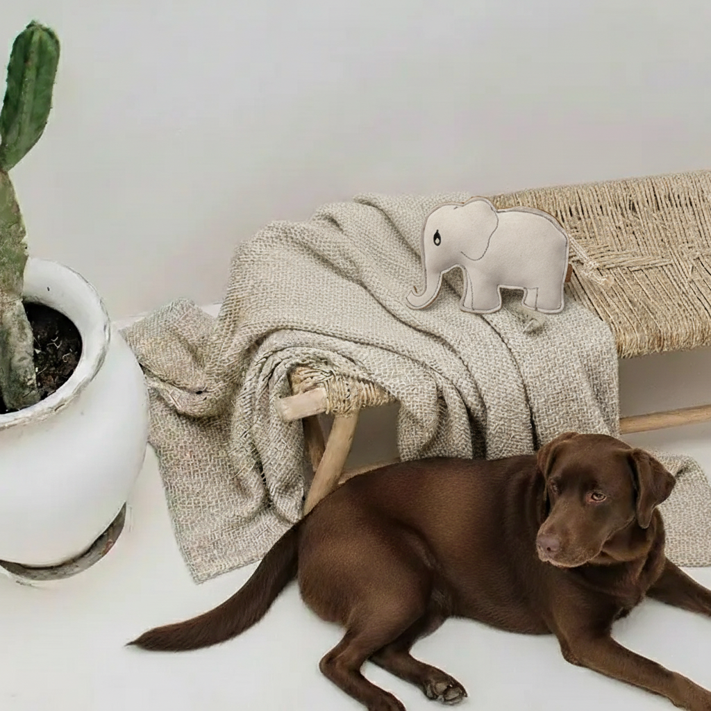 BUDDY. Hundespielzeug aus Leder "Elefant"