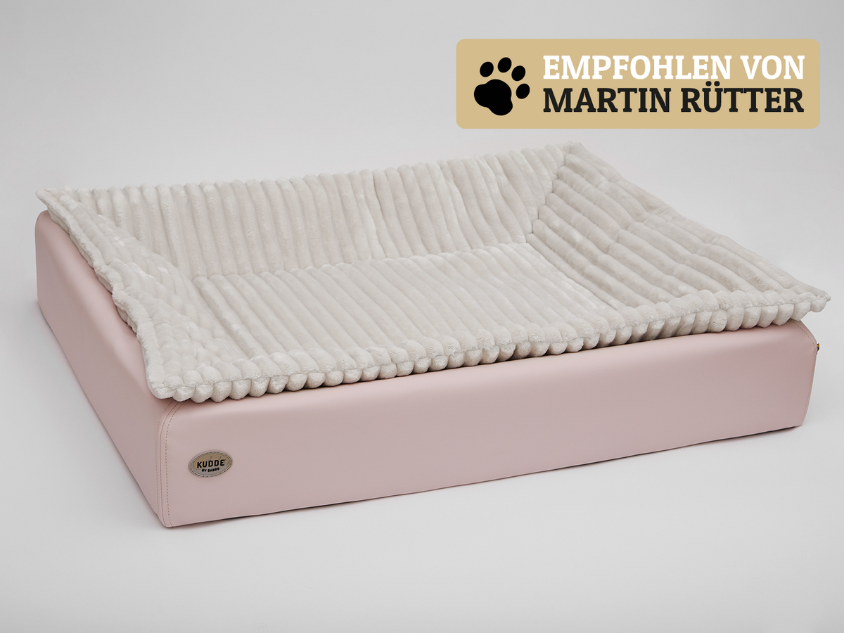 Hundebett KUDDE Pastell Kunstleder - blush / S (60 x 70 cm) / Standard