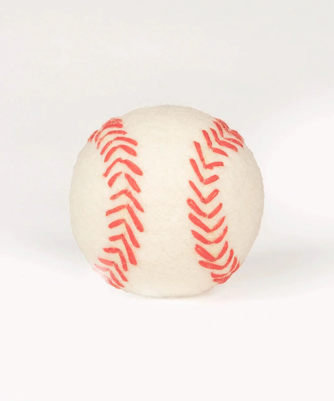 BUDDY. Hundespielzeug aus Schafwolle "Baseball"